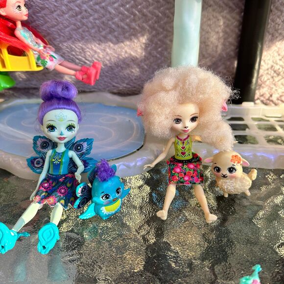 Enchantimals Ski Lodge Playset with Dolls and Accessories Bundle READ - Picture 4 of 11